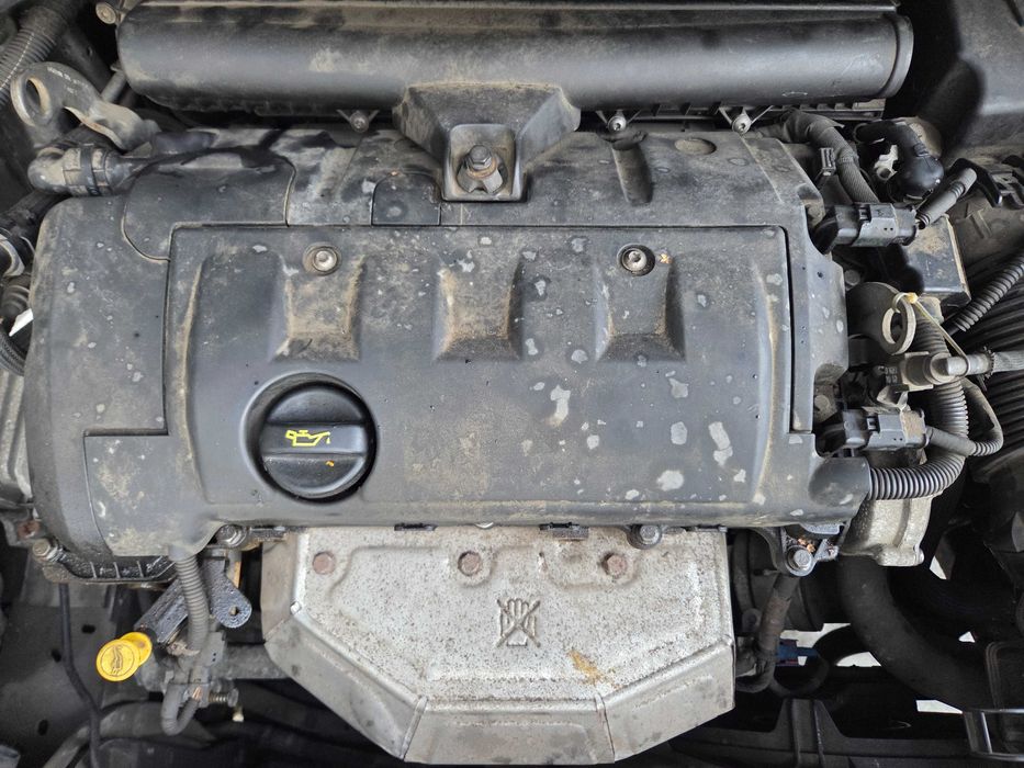 Peugeot Citroen silnik 1.4 vti 70kw/95km 8FP wałek wał tłok głowica