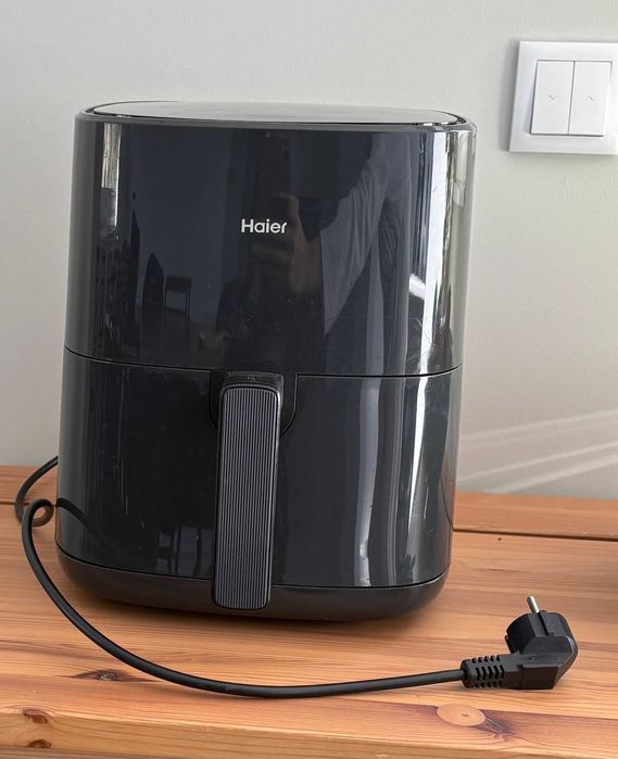 Air Fryer HAIER como NOVA