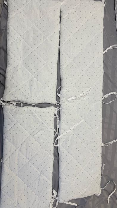 Бортики в ліжечко