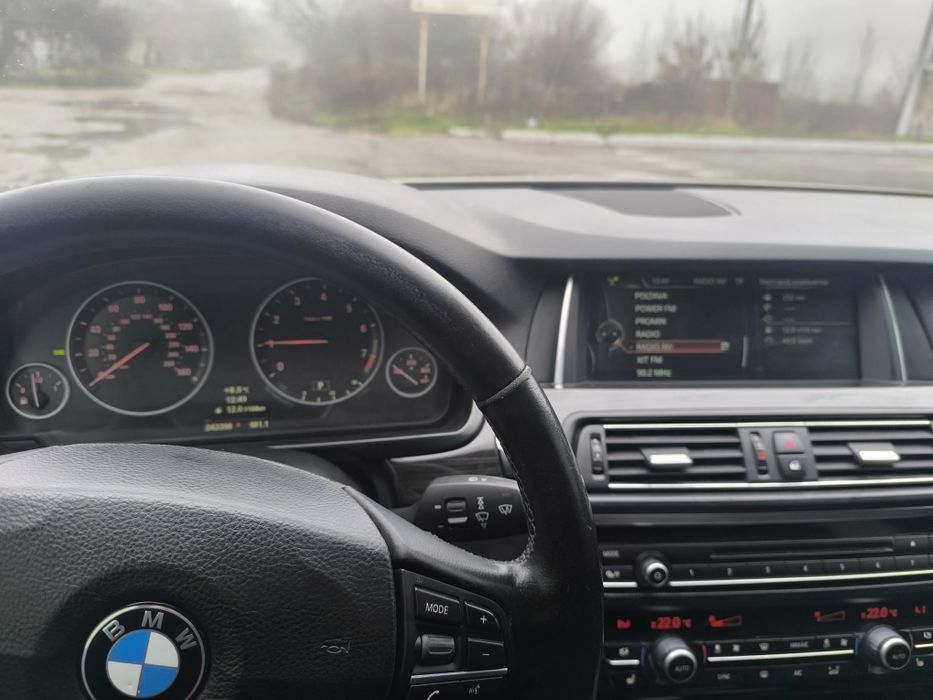 Продам BMW 525i(официал)