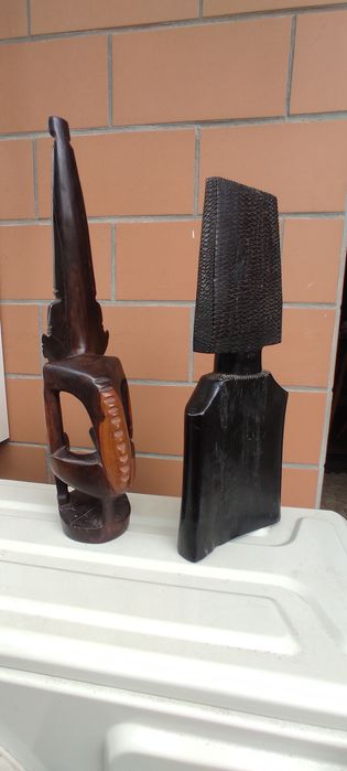Peças decorativa africanas em madeira