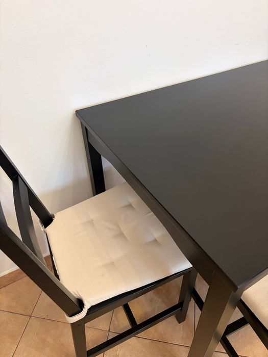Mesa de jantar IKEA 4 lugares + cadeiras