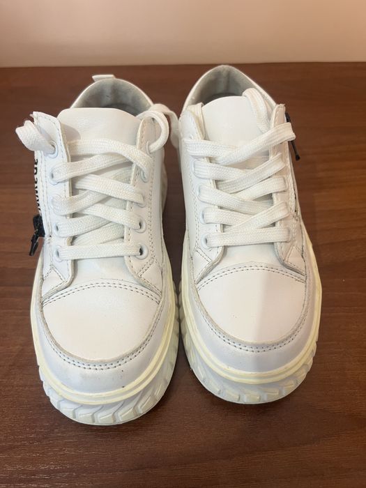 Кросівки красовки