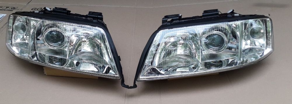 AUDI A6 C5 2001 - lampa przednia lewa + prawa KOMPLET