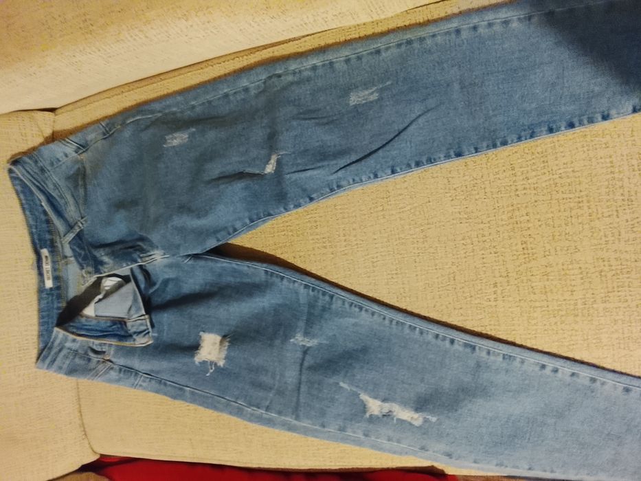 Vendo calcas de ganga como novas