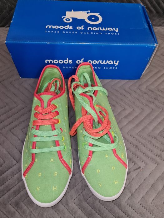 NOWE stylowe tenisówki  firmy moods of norway