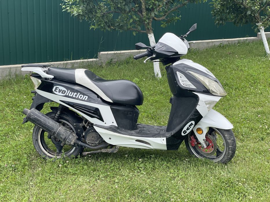 Продам мопед (скутер) sparta evolution 150cc