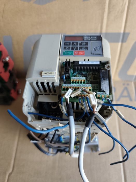 Частотнік omron v1000 бу