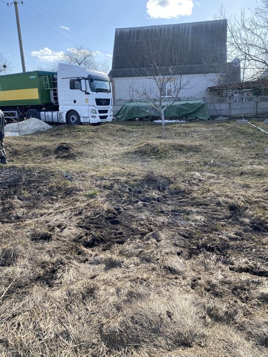 Продам участок 10 соток під будівництво