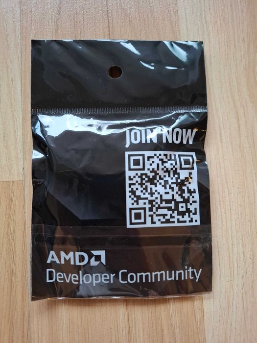 Zestaw dwóch przypinek pinów AMD Official Developer Pin Pack
