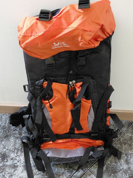 Mochila  de caminhada 90 litros impermeável