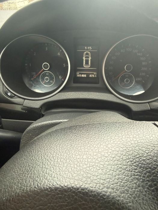 Продам Volkswagen Golf VI
