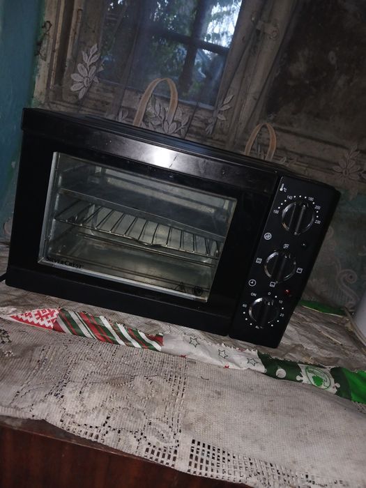 Mini piekarnik elektryczny