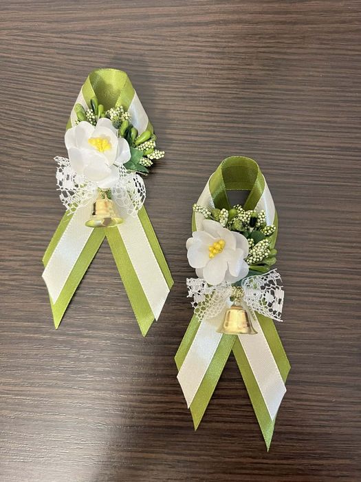 Брошка для випускників бутоньєрка незабудка значки медальки голуб