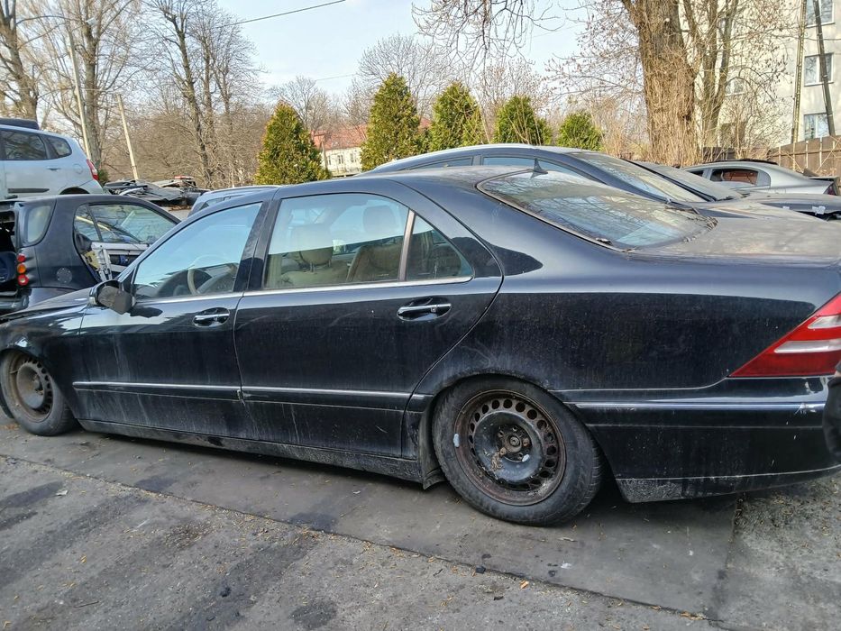 Mercedes W220 na części.