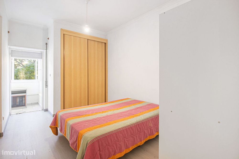 Apartamento T4 - Algés