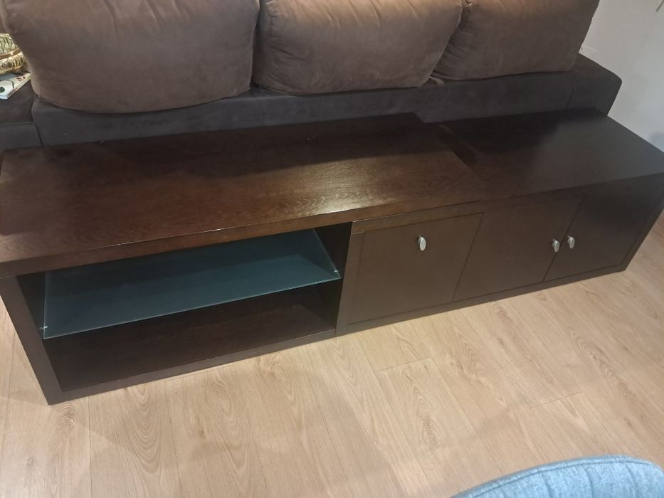 Vendo movel tv e mesa de centro em mdeira