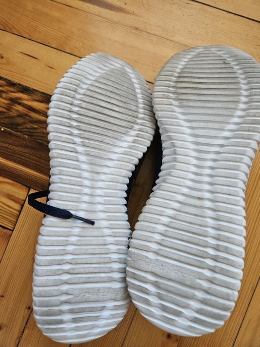 Чоловічі кросівки Skechers Memory Foam 42р