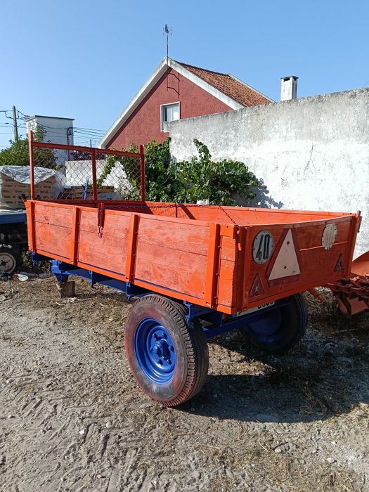 Reboque agrícola 2.5 T