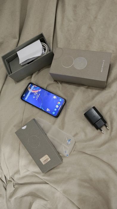 Asus ZenFone 8. 16/256