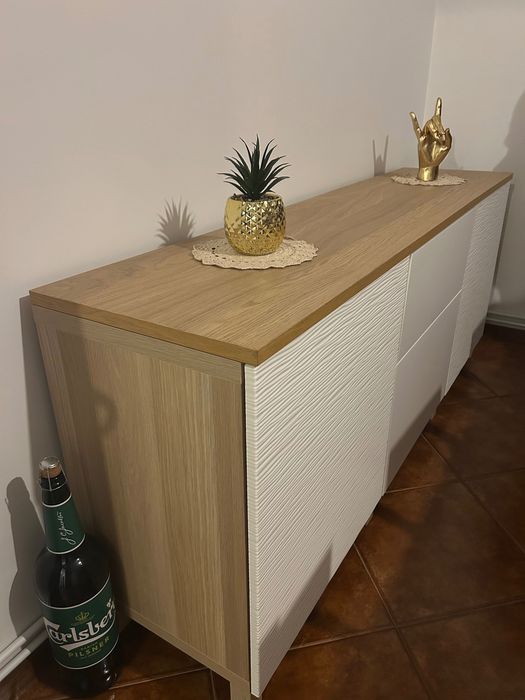 Aparador / armário para sala de estar como novo 180 compr x 42 largura x 76 altura