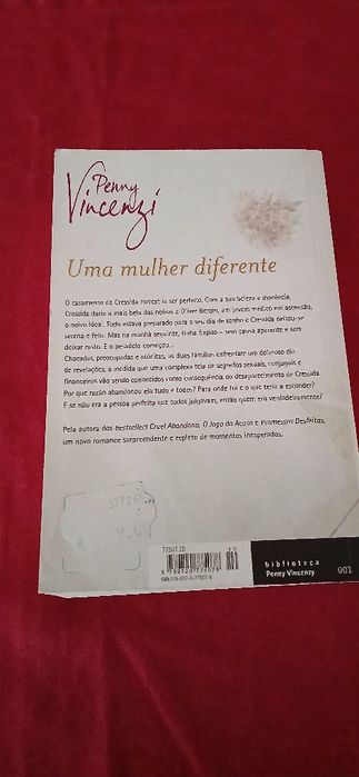 Uma mulher diferente de Penny Vincenzi