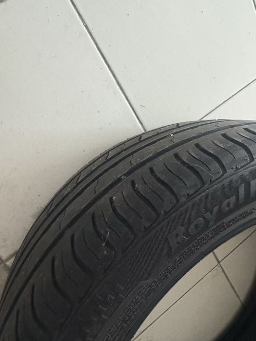 Pneu royal black 225/45/17