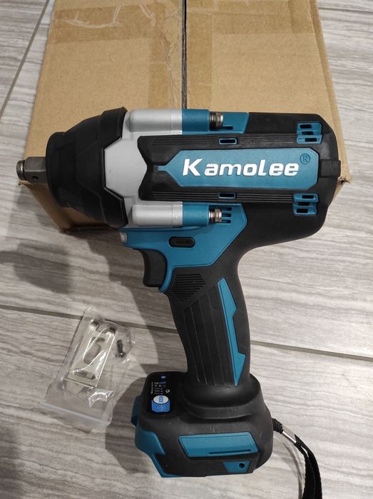 Акумуляторний гайковерт