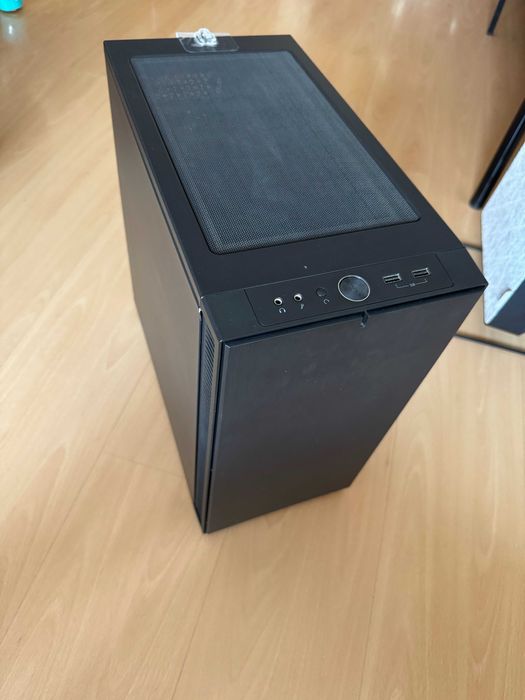 Intel i7 7700 + SSD 500GB + Noctua Cooler + Board MSI