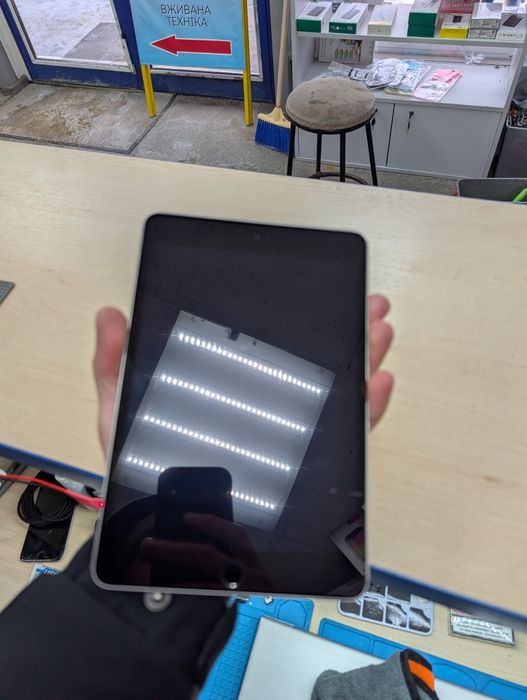 Продам Ipad mini 4 128gb grey