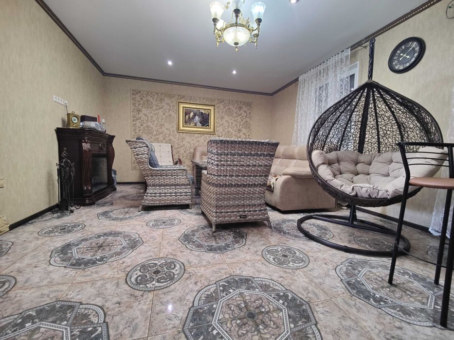 Продаж сучасного заміського будинку з виходом до річки Вільшанка!