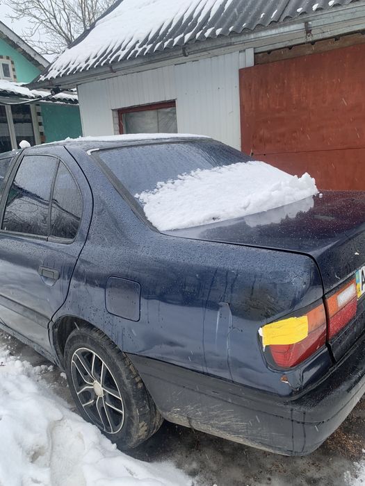 Продаю автомобіль Nissan, можна по запчастинах
