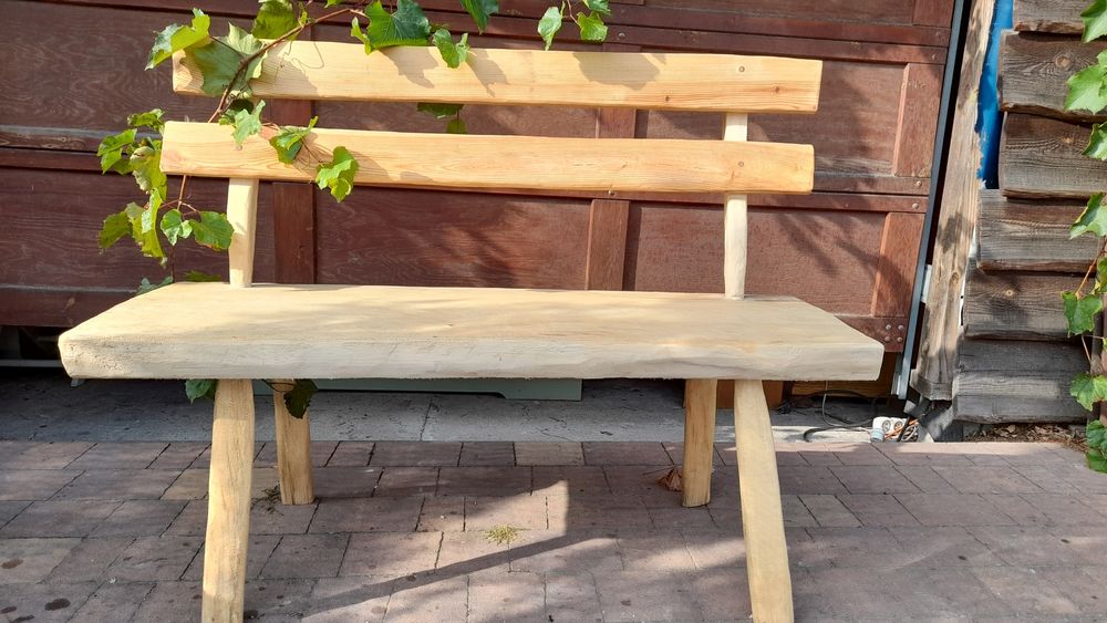 Ręcznie wykonana ławka drewniana - styl,trwałość i naturalne piękno !