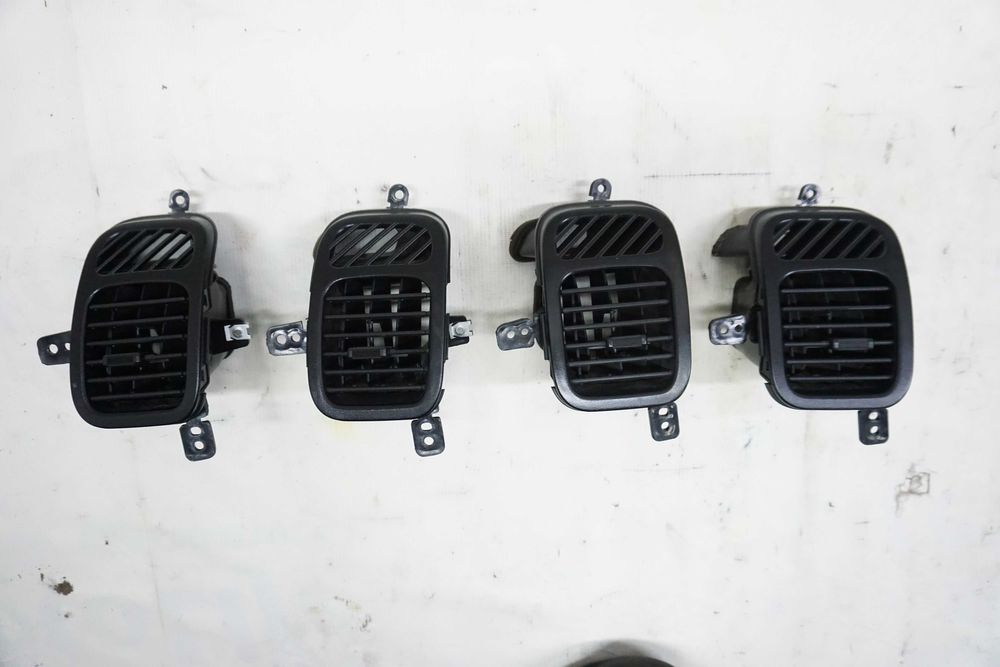 Дефлектор повітропроводу торпеди правий Daewoo Lanos\ Део Ланос