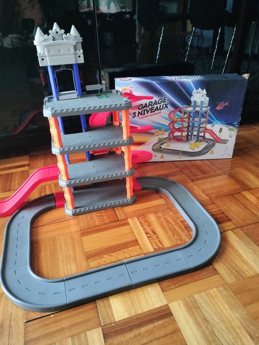 Pista garagem de carrinhos