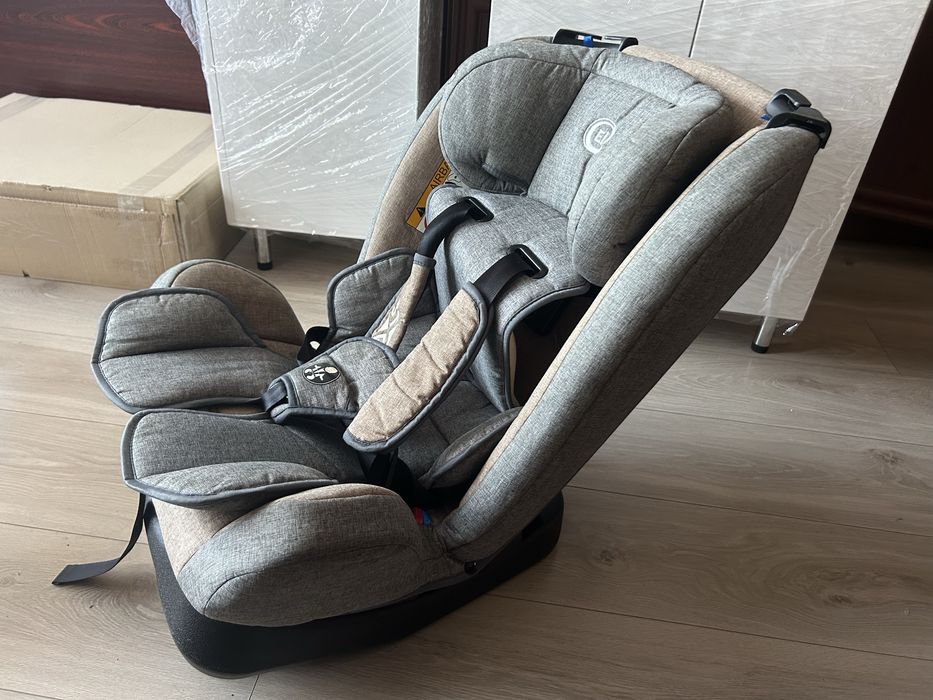 Продам автокрісло