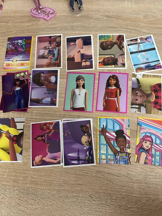 Наклейки барбі до альбома паніні panini