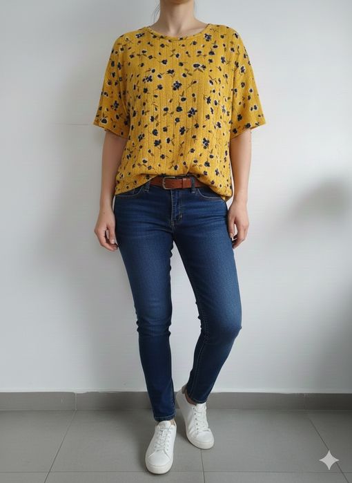 Blusa padrão floral, fluída e alegre - Lefties - Tamanho L