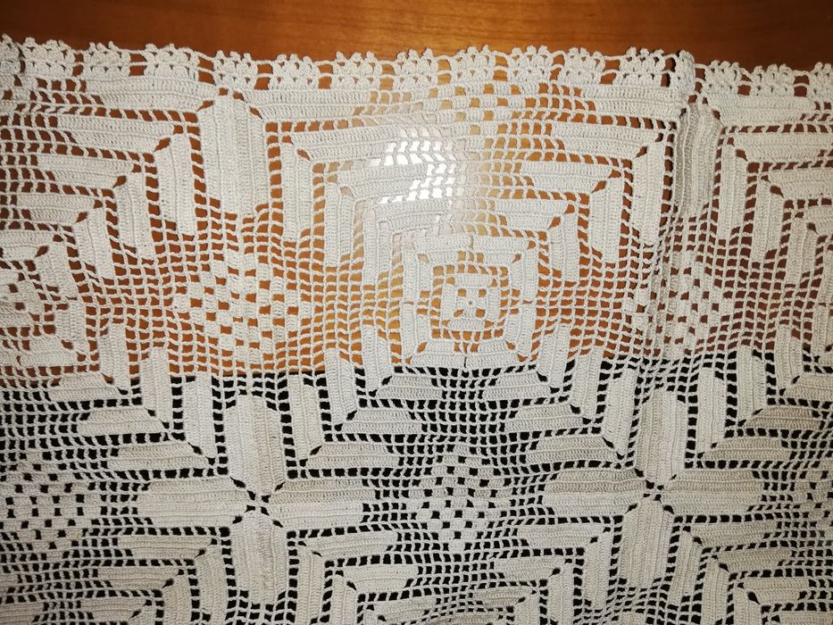 Toalha de mesa em renda