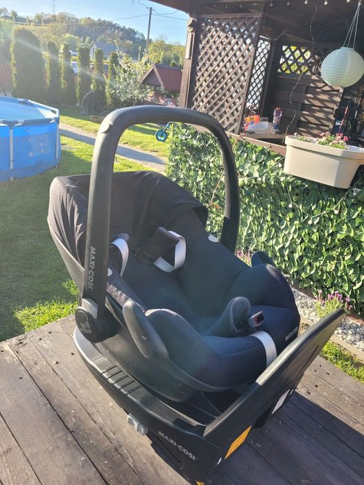 Maxi-Cosi fotelik z bazą isofix