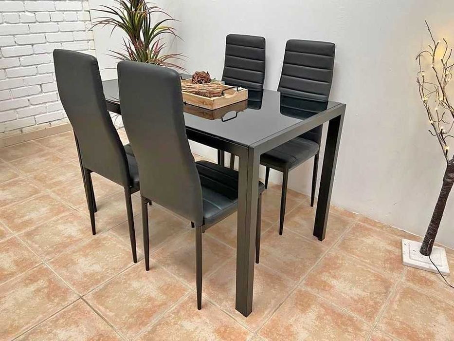 Mesa + 4 cadeiras Novo Levamos a sua casa Envio gratis