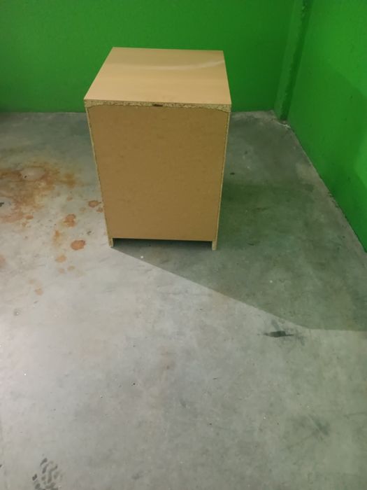 Mesinha de cabeceira