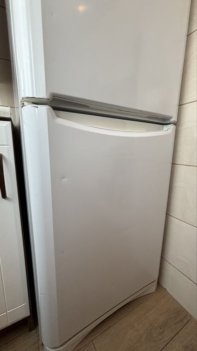 Lodówka Indesit