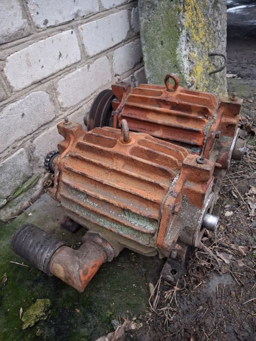 Насоси вакуумні для ассенізатора,мале напрацюваня,добрий стан,