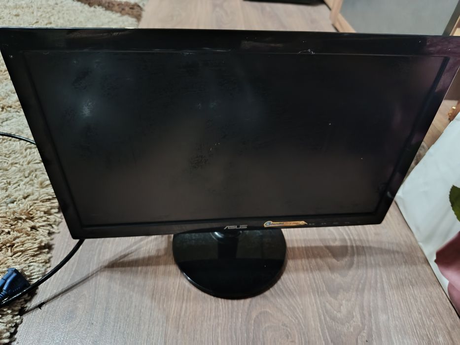 Монітор Asus 18,5