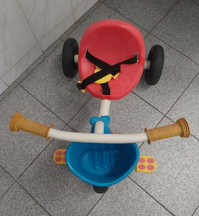 Triciclo para criança