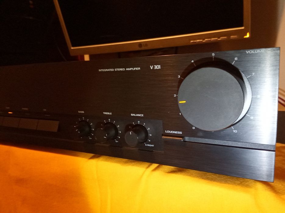 Amplificador integrado Grundig