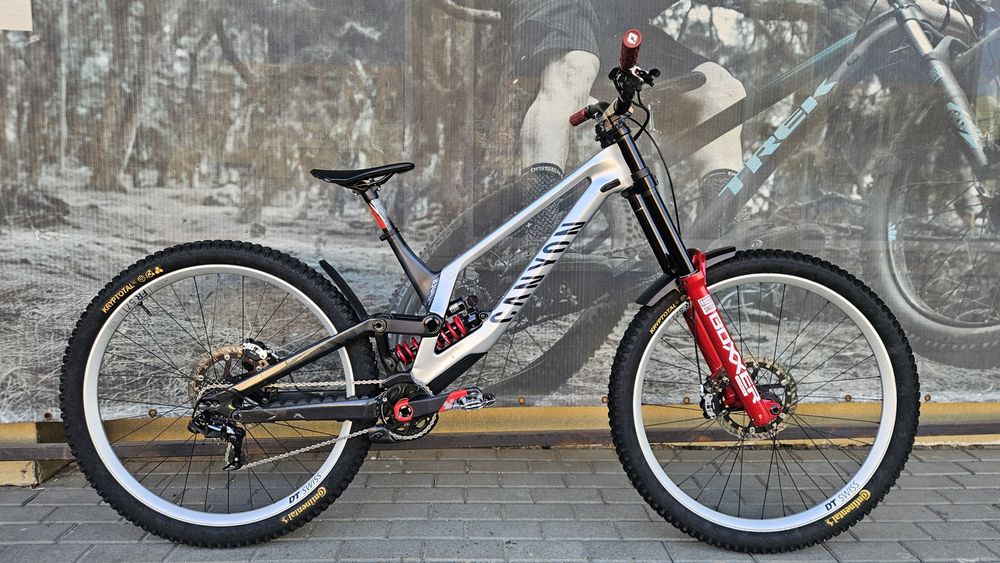 Rower DH Canyon Sender 29 r.L  Sram X0 Dh  Maven Ultimate Boxxer  Dt Vivid ultimate Dh