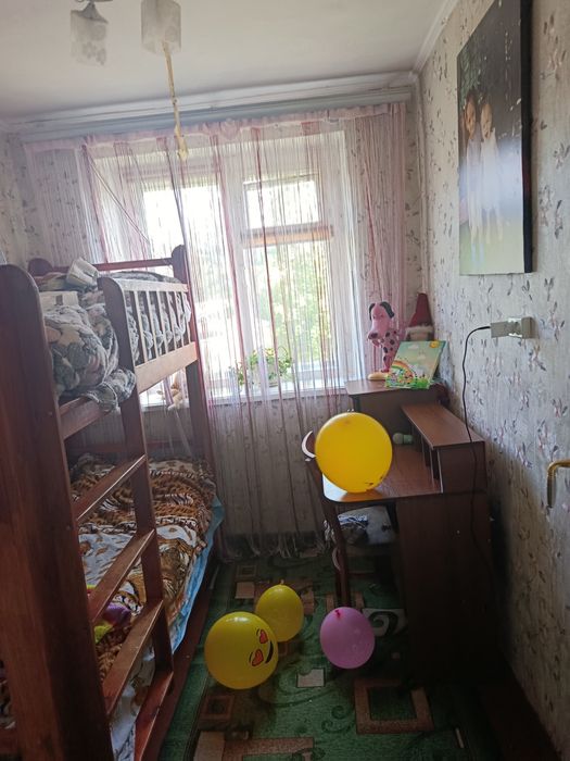 Продається квартира в районі базару