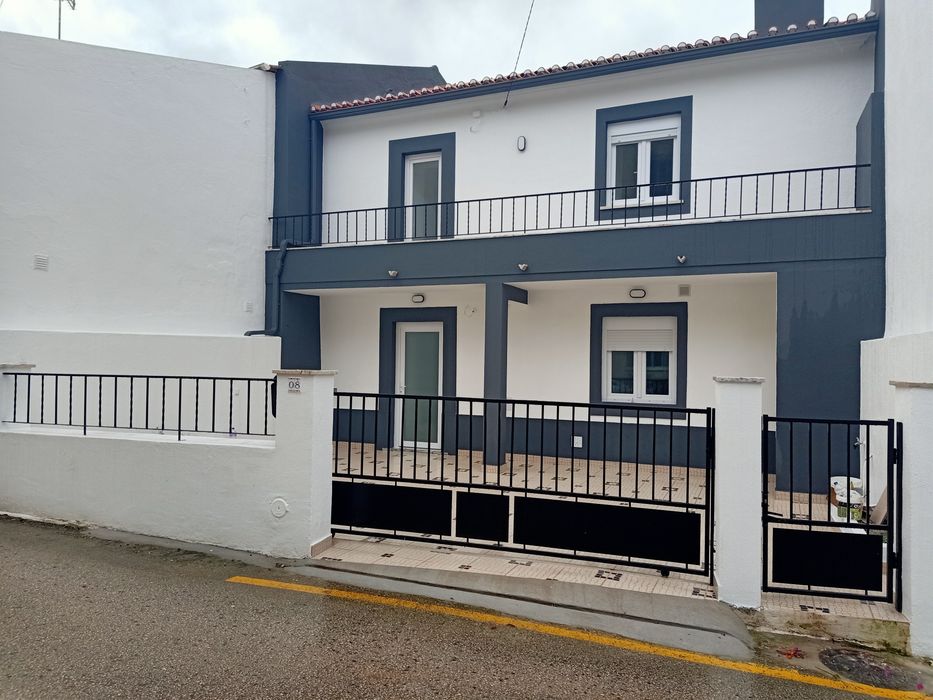 Obra gera lpladur avanaria rebouca  pintar electricidade remodelar cozinha casa de banho canalizacao ceramica